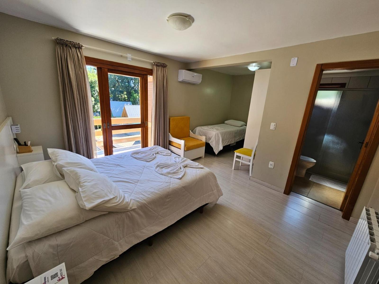 One-Bedroom Apartment,1592898728:JPEG